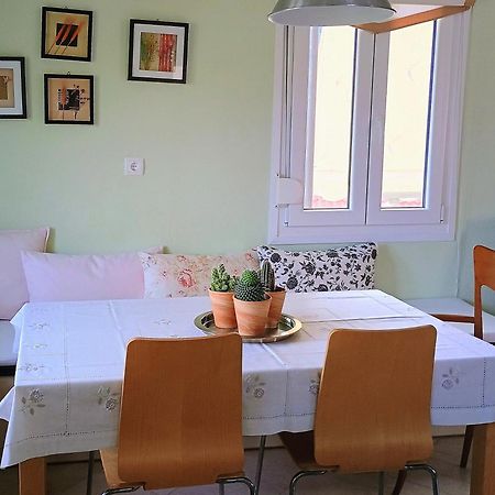 Family And Relaxing House In A Village Rodotopi Экстерьер фото