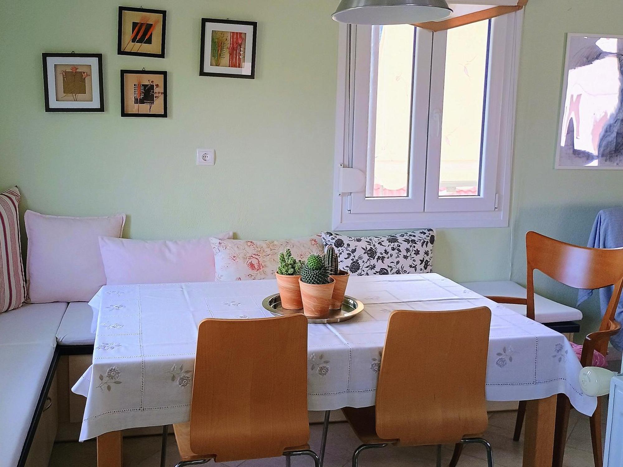 Family And Relaxing House In A Village Rodotopi Экстерьер фото